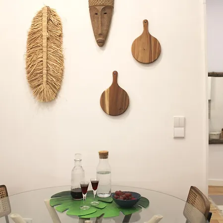 Modern Flat Near Trindade By Lovelystay Porto