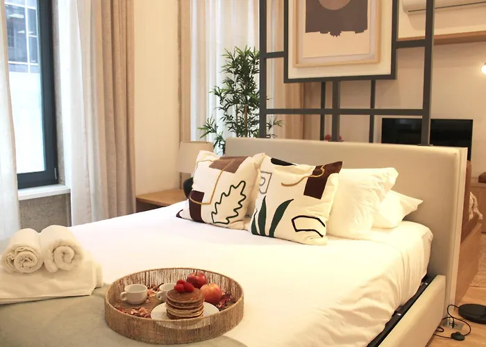 Modern Flat Near Trindade By Lovelystay Апартаменты *