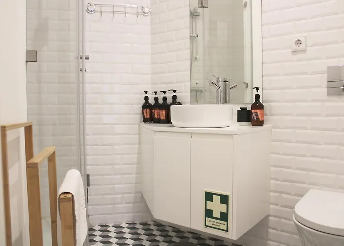 Lägenhet Modern Flat Near Trindade By Lovelystay