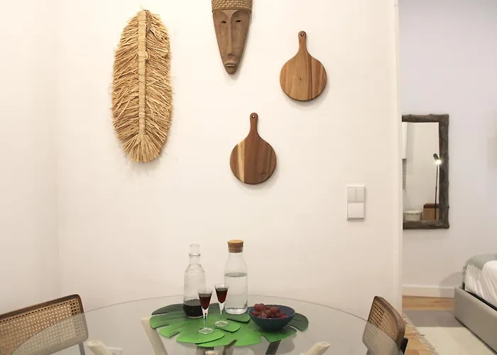 Modern Flat Near Trindade By Lovelystay Porto