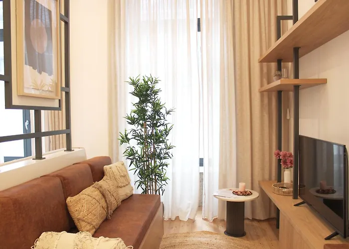 Lejlighed Modern Flat Near Trindade By Lovelystay